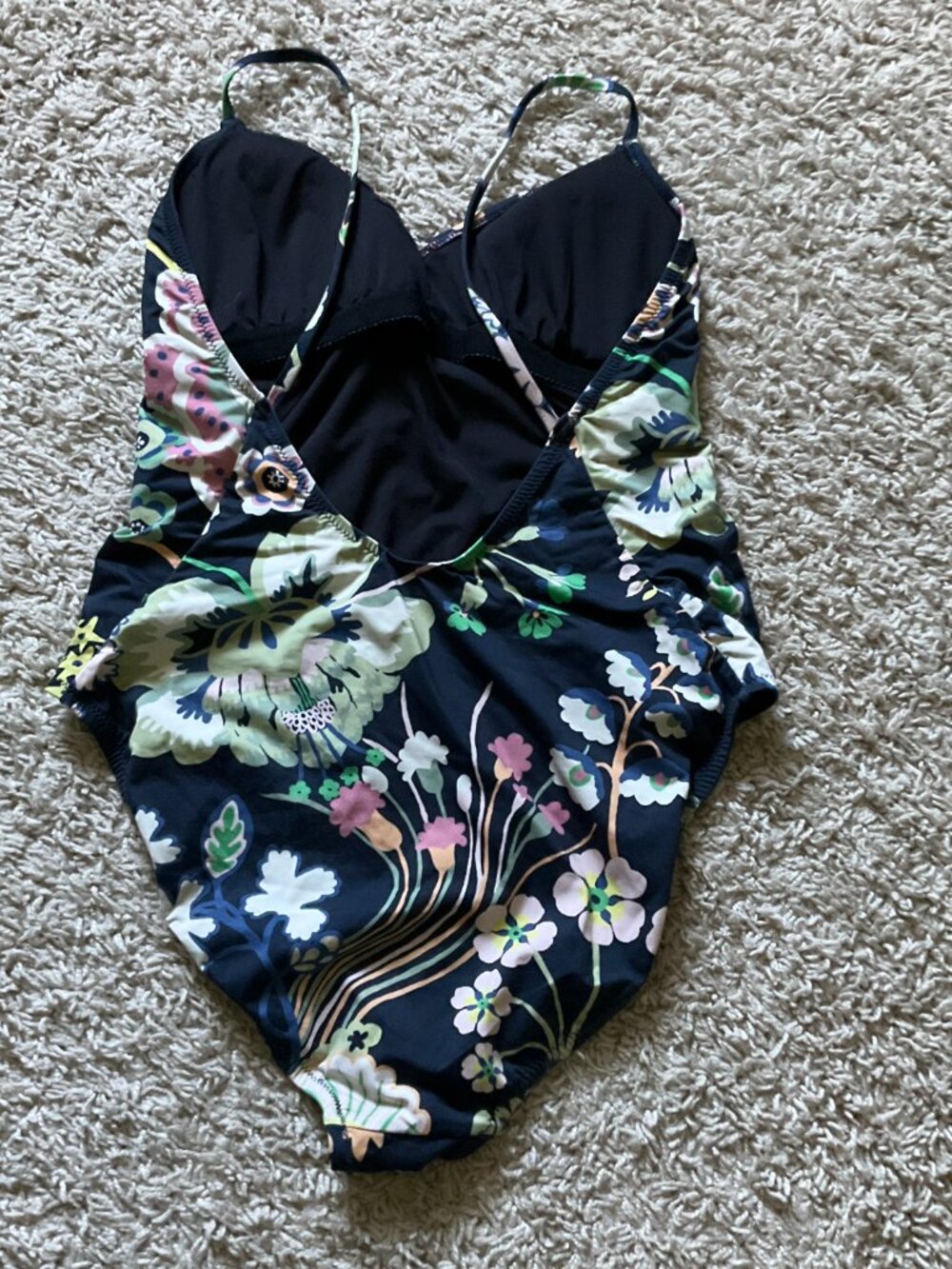 J.CREW one-piece swimsuit in floral print. SIZE: 6. COLOR: navy multi. - Picture 5 of 6